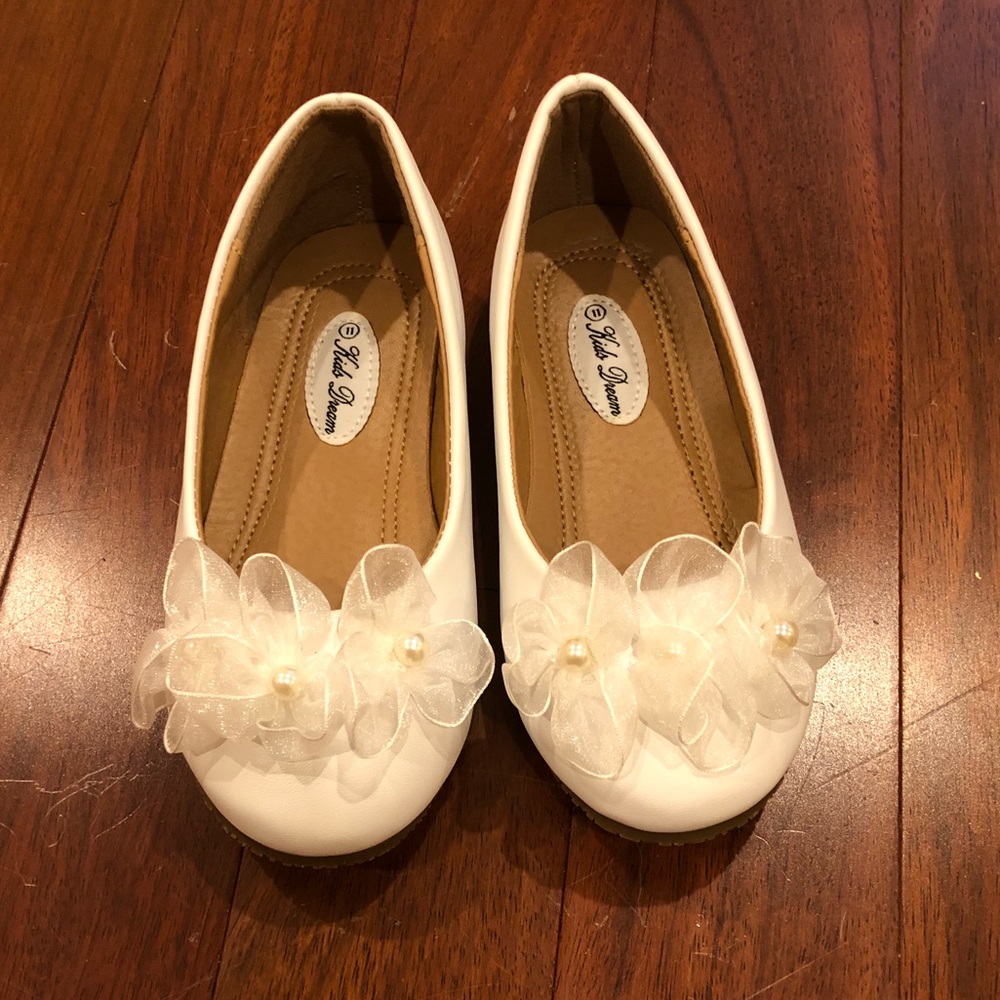 Kids dress shoes